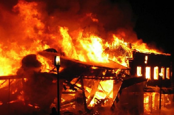 19073658_fire9_jpeg_jpeg0598d9e3208c16b61e8e82465d91a4e5.jpeg